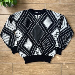 IMPACT vintage black and white diamond print sweater. Size L